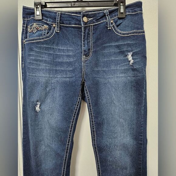 New Directions Weekend Jeans Women's 10 (31x22.5) Capris Mid-Rise Embroidered - Picture 4 of 10